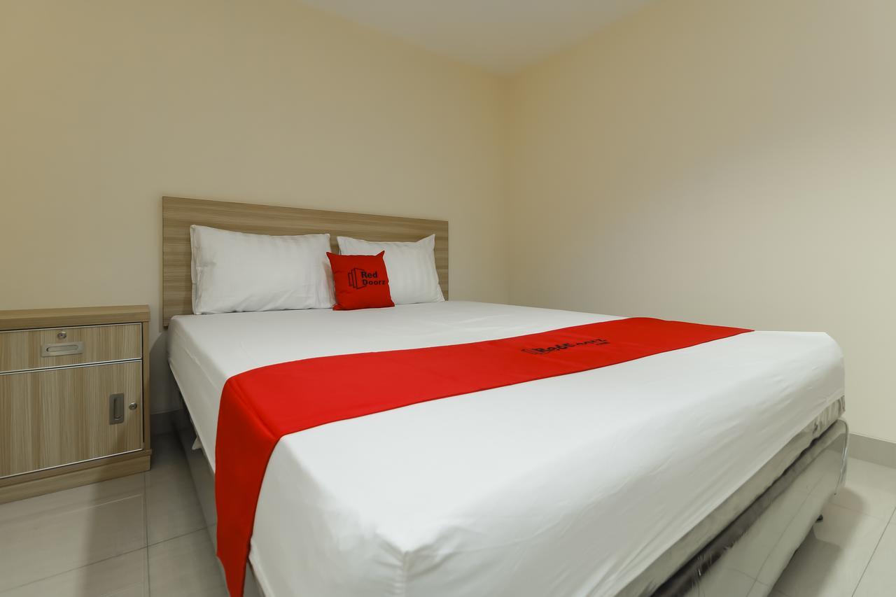 Reddoorz Near Harmoni Gajah Mada Hotel Jakarta Exterior photo